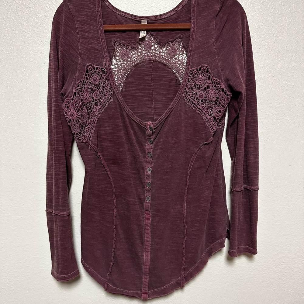 Free People crocheted shirt Meduim